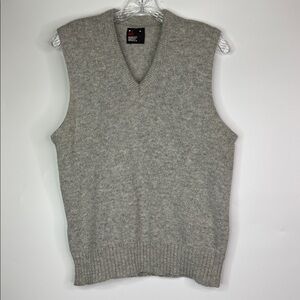 Robert Bruce Gray Sweater Vest Size Medium